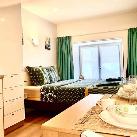 M11 Le Vieux Massyrer600Morly20 Minnetflixneuf Massy  Exteriör bild